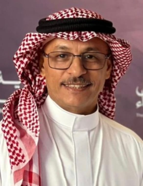 أكد على أن جمعية الأدب تعمل على أربعة مسارات: الدكتور حسن النعمي: الرواية السعودية تركت الظل وانتقلت إلى هجير الأسئلة الحادة. أكد على أن جمعية الأدب تعمل على أربعة مسارات: الدكتور حسن النعمي: الرواية السعودية تركت الظل وانتقلت إلى هجير الأسئلة الحادة.