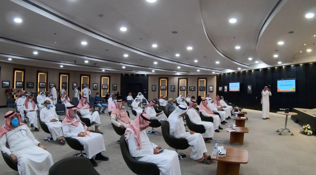 في ندوة مكتبة الملك عبدالعزيز الاحتفالية باليوم الوطني 91 المطوع والعصيمي والقحطاني: تاريخنا الوطني تحول من ملاحم التوحيد إلى جهود البناء والتطوير