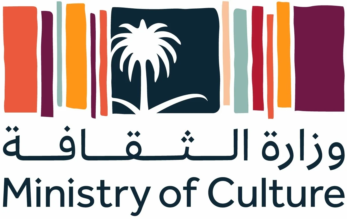 The number of scholarship recipients in all sessions reaches 683 male and female students .. Ministry of Culture issues its decisions for the seventh batch in the Cultural Scholarship Program