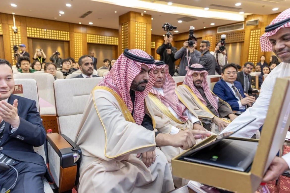 سمو وزير الثقافة يُعلن من جامعة بكين عن بدء أعمال جائزة الأمير محمد بن سلمان للتعاون الثقافي بين المملكة والصين